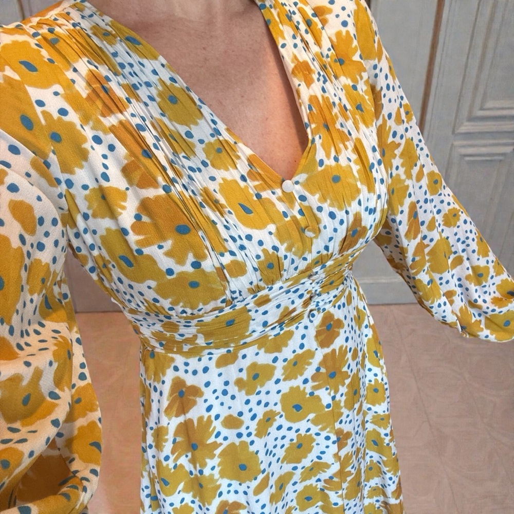 Anthropologie Yellow and White Floral Long Sleeve Mini Dress Small- Buttercup